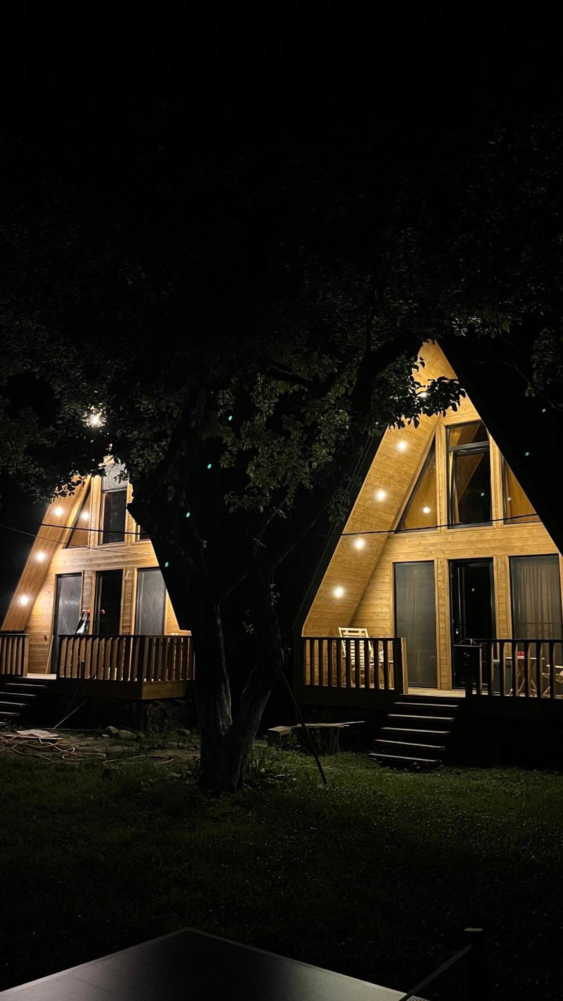 Hotel Garden House Mestia Exterior foto